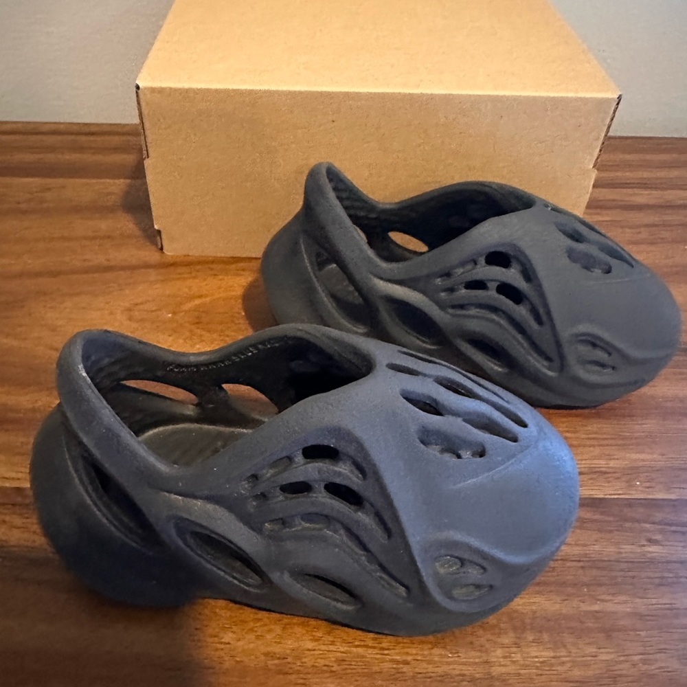 Yeezy Runners, 5K